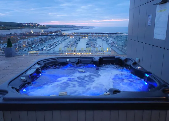 Unique Sea View Penthouse With Hot Tub